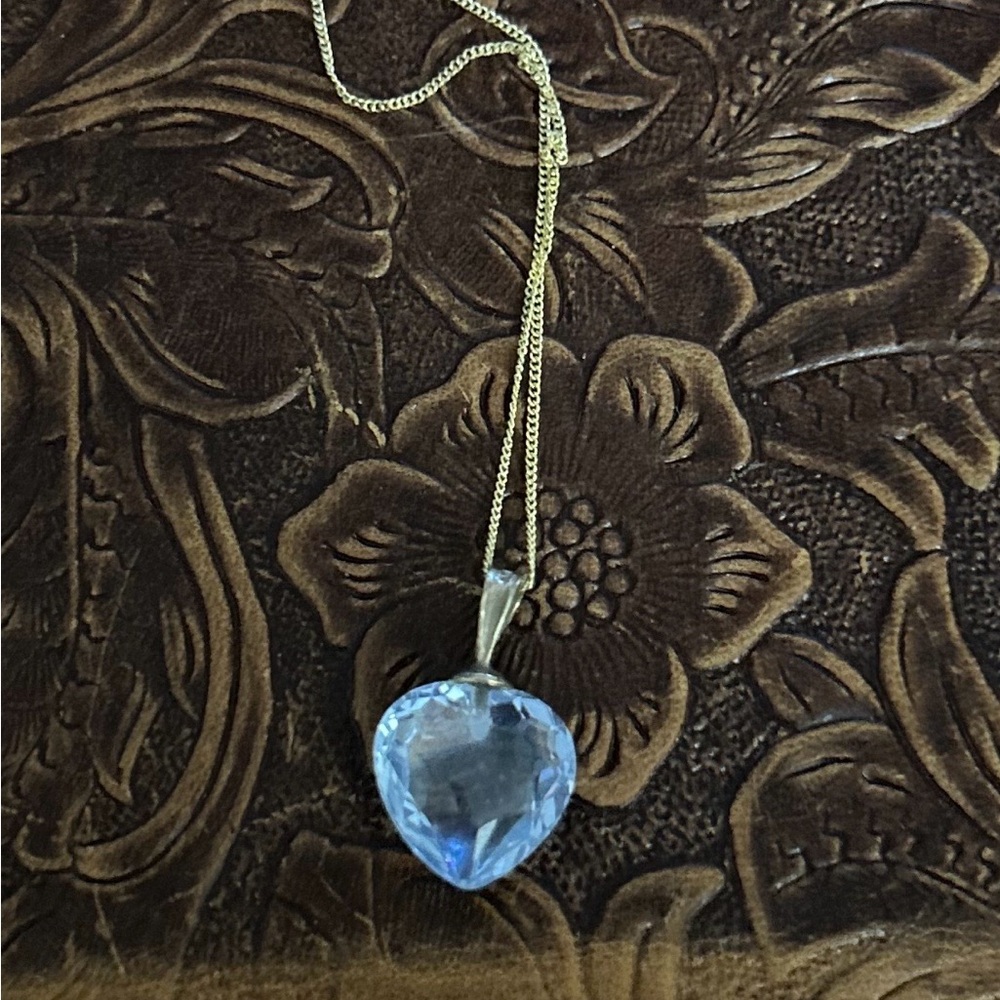 9k gold bale Blue Topaz gemstone heart necklace
